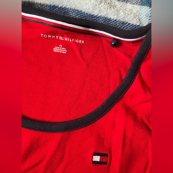 Tommy Hilfiger dress with Black and White Trim - Picture 4 of 5